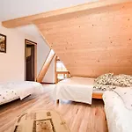 Ciukrowa Sauna & Jacuzzi Bed & Breakfast 3*