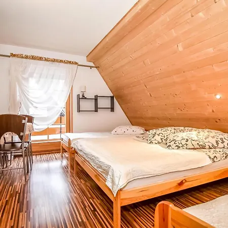 Bed & Breakfast Ciukrowa Chatka Sauna & Jacuzzi Poronin