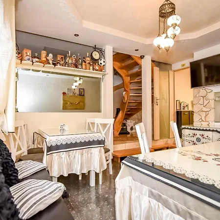 Bed & Breakfast Ciukrowa Sauna & Jacuzzi 3*