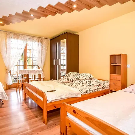 Ciukrowa Chatka Sauna & Jacuzzi *