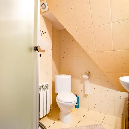 Ciukrowa Sauna & Jacuzzi بورونين