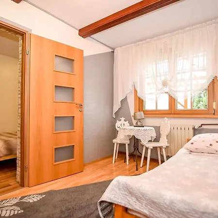 Ciukrowa Sauna & Jacuzzi 3* بورونين