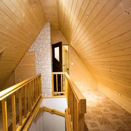 Ciukrowa Chatka Sauna & Jacuzzi Bed & Breakfast *