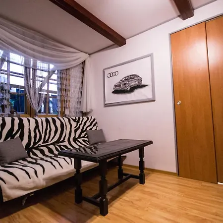 Ciukrowa Chatka Sauna & Jacuzzi Bed & Breakfast