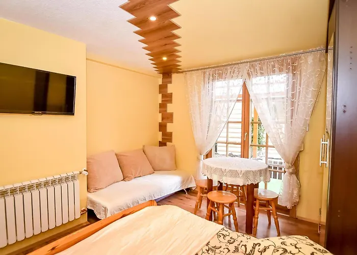 Ciukrowa Sauna & Jacuzzi Bed & Breakfast